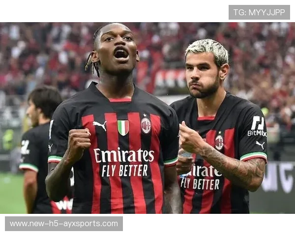 AC米兰右路连线顺畅，特奥高速插上传中极具威胁