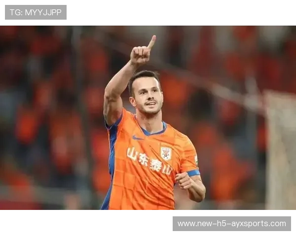 中超射手榜第一继续领跑！29轮斩获25球，山东泰山连续不败10场，中超射手榜排名进球