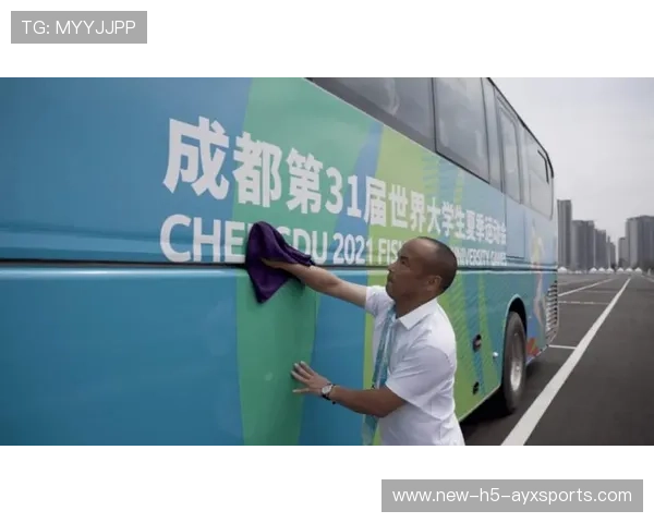 主持人与选手的双向奔赴：赛场外的温暖瞬间